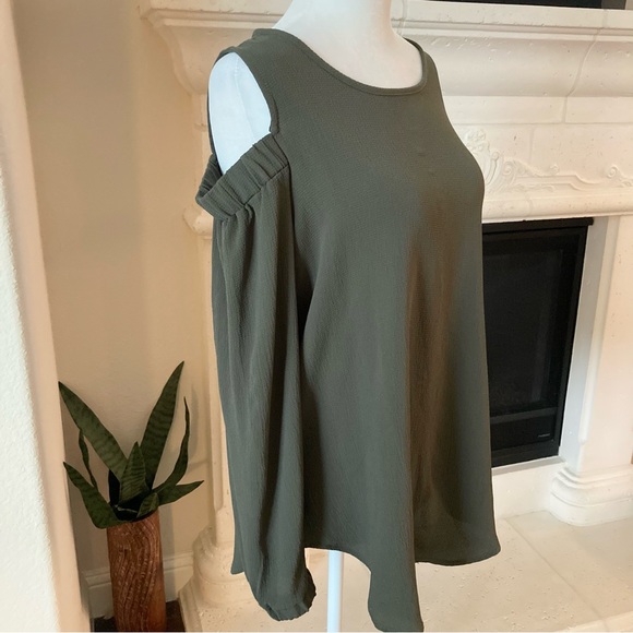 Olive Green Cold Shoulder Top Long Sleeve Blouse Flowy Size Small S - Picture 2 of 11